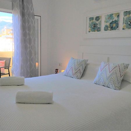 בנאלמדנה Deluxe Apartment In Benalbeach With Beach Views מראה חיצוני תמונה