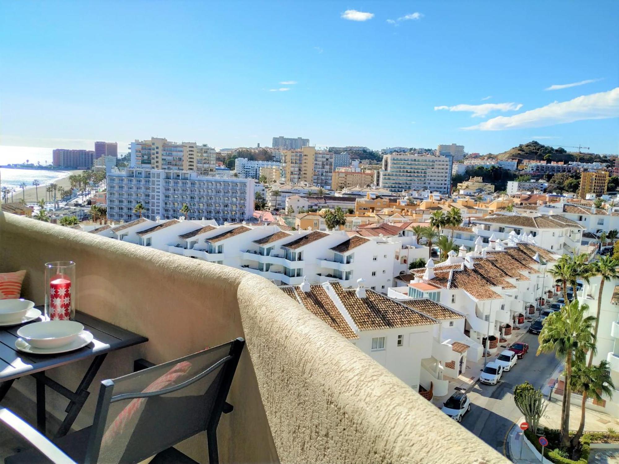 בנאלמדנה Deluxe Apartment In Benalbeach With Beach Views מראה חיצוני תמונה